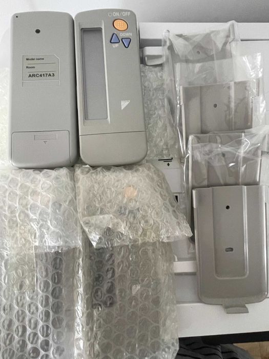 Conjunto 4 comandos novos Daikin ARC417A364585405463681120