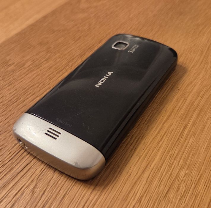 Nokia C5-03 uszkodzona + ładowarka