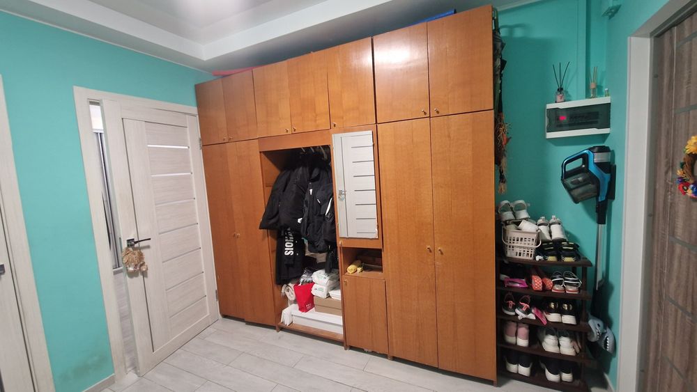 Продам прихожую Самовивоз