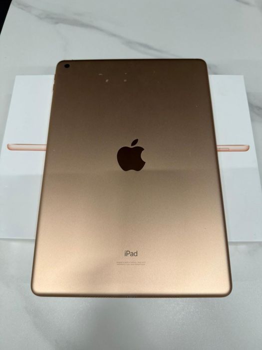 Продам IPAD 8 32Гб. Состояние отличное .
