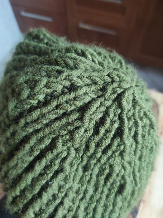 Czapka wełniana damska