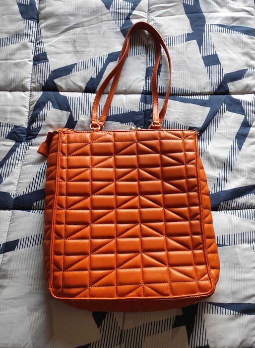 Bolsa / Mala de mão para mulher com alça de ombro