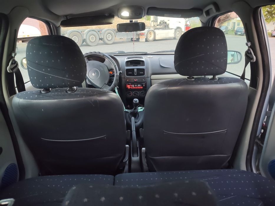 Renault Clio II 1.2 5p – (reservado) — photo 5