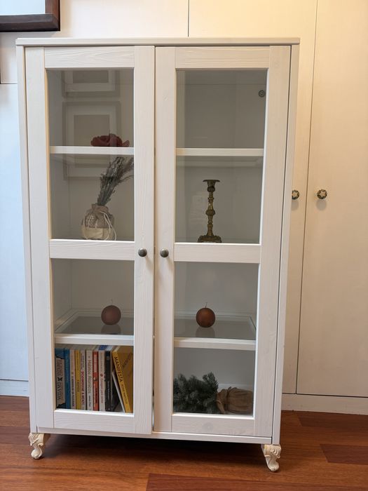 Vendo Vitrine branca como nova