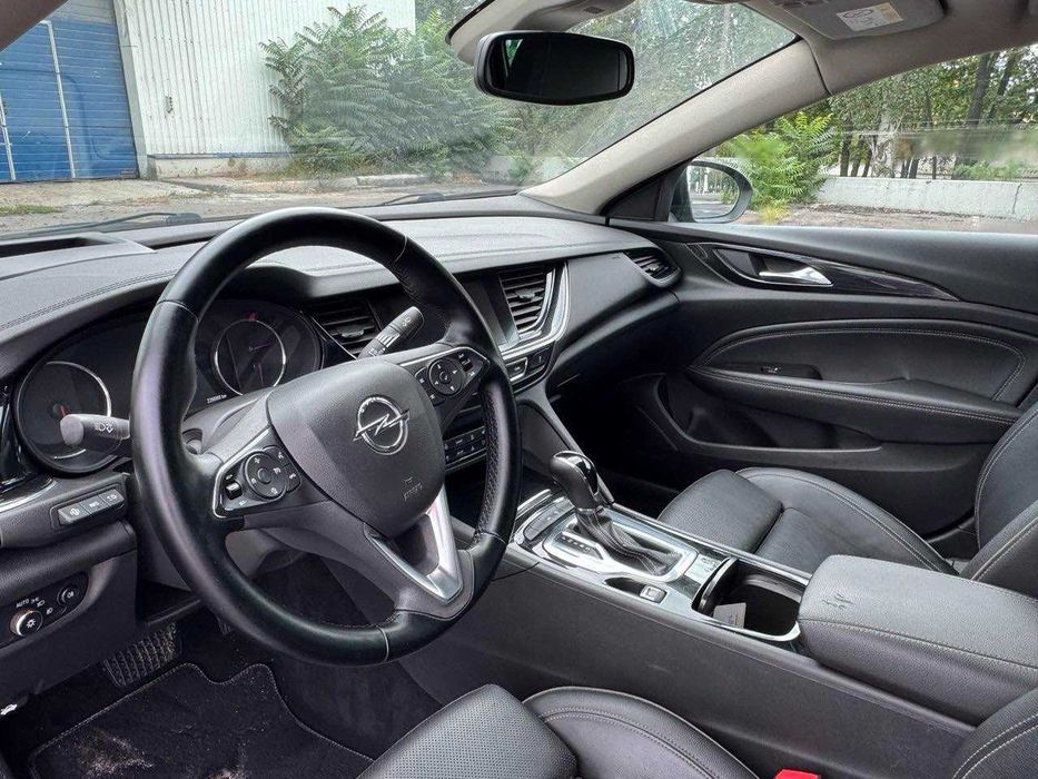 Продам Opel Insignia Grand Sport « Innovation»