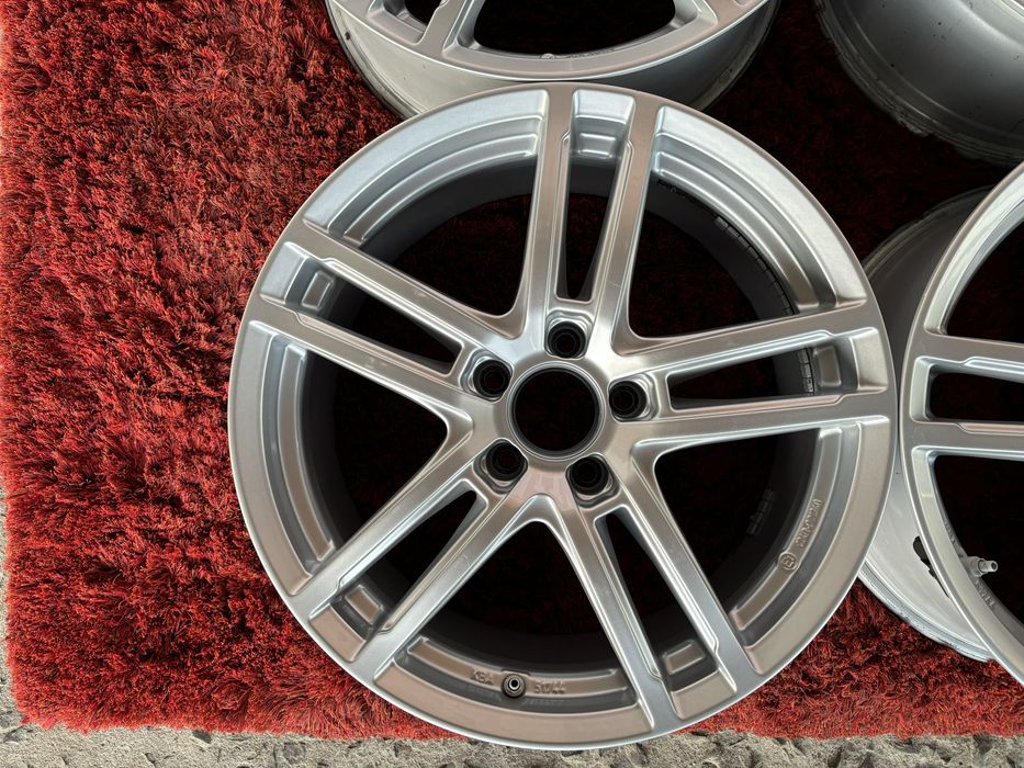 Mercedes B,C,E-class Vito Viano Volkswagen Golf Skoda R18 5x112