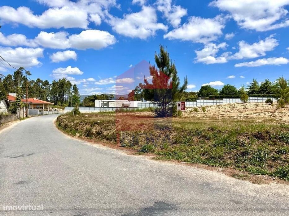 Terreno para construção, Sabariz
