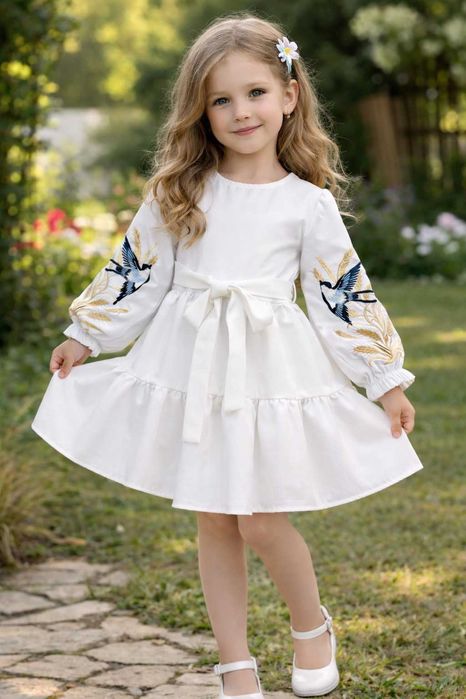 Дитяча сукня з вишивкою розмір 128-152