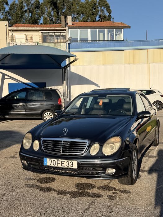 Mercedes-Benz 220