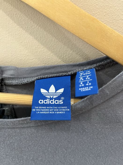 Bluzka adidas originals rozpinana z tyłu
