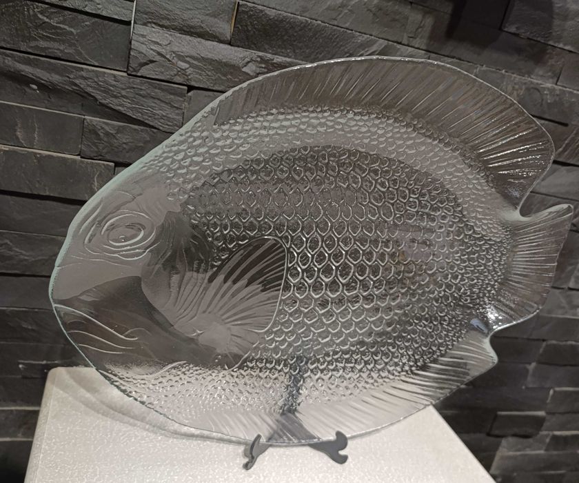 Prato Grande, Servir, forma de peixe, em vidro trabalhado - 39X33 cm