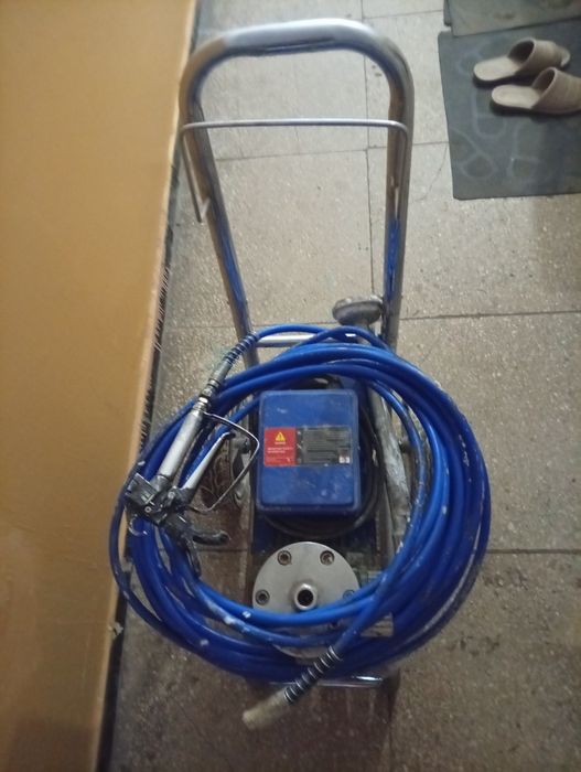 Краскопульт Umiden ST-1060