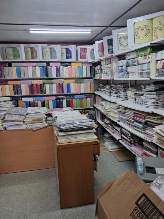 Odstąpię prosperujący punkt handlowy - targowisko Manhattan  Toruń