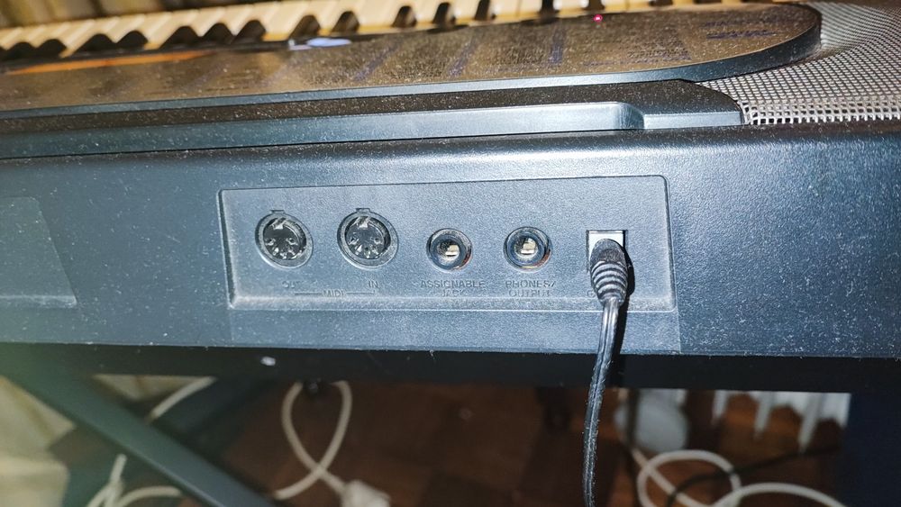 Piano Casio CTK-571