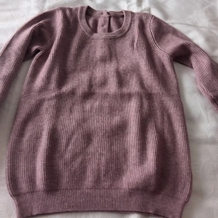 Vendo diversas camisolas e casacos para senhora