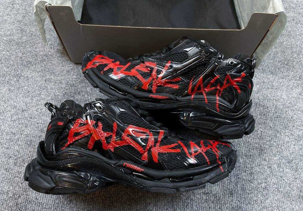 Balenciaga Runner Grafiti Buty
