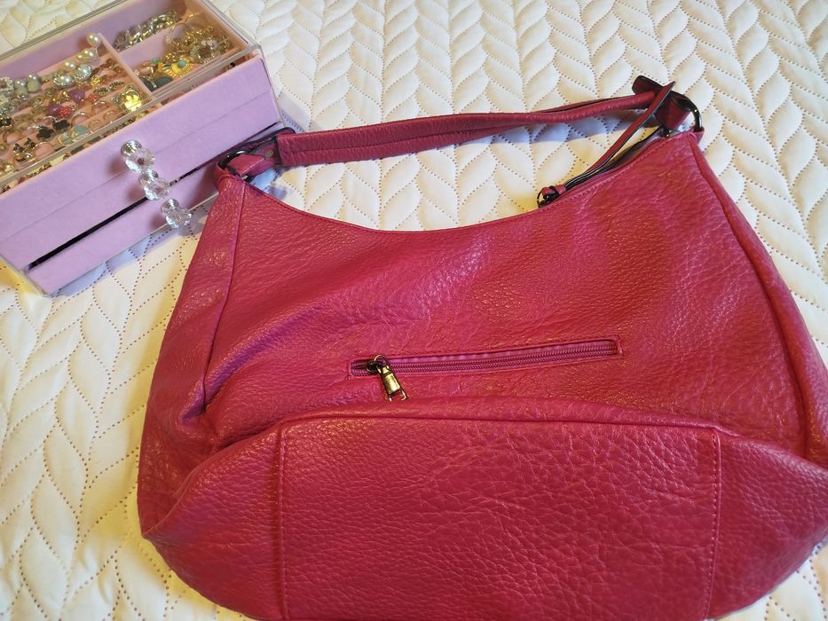 Mala Guess rosa escuro