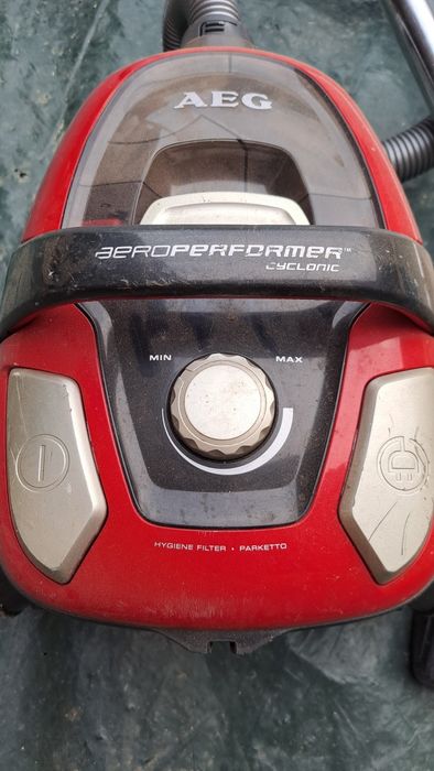 Aspirador AEG modelo AE9910AL