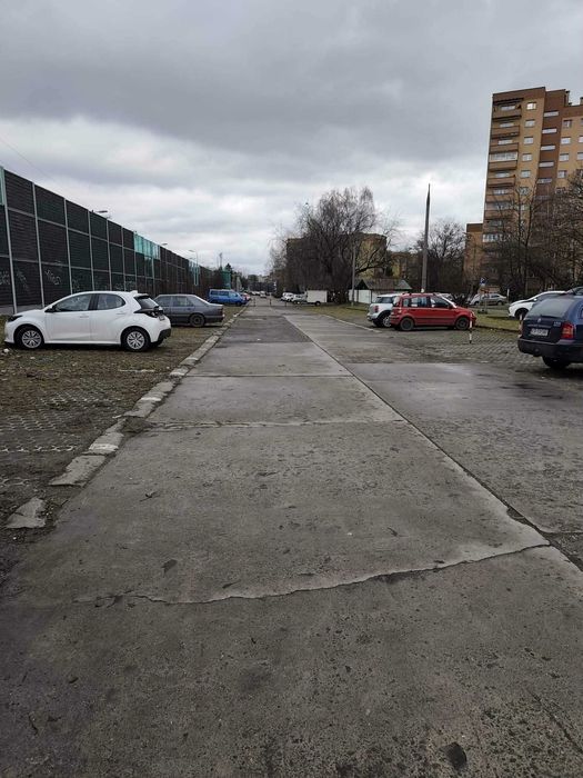 Wynajmę działkę utwardzoną/plac Kraków ul. Grota - Roweckiego
