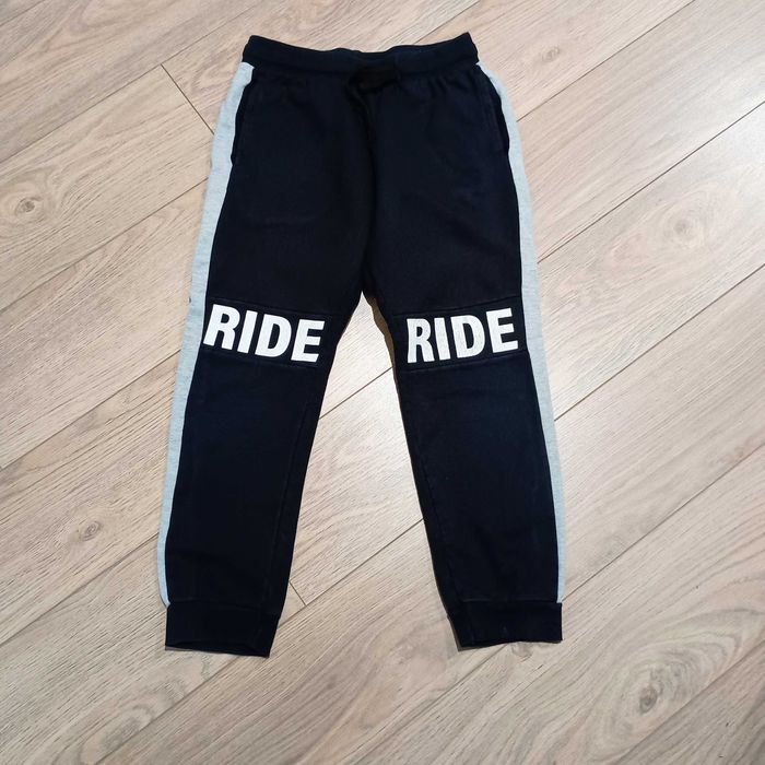 Spodnie dresowe chłopięce Black 140 cm