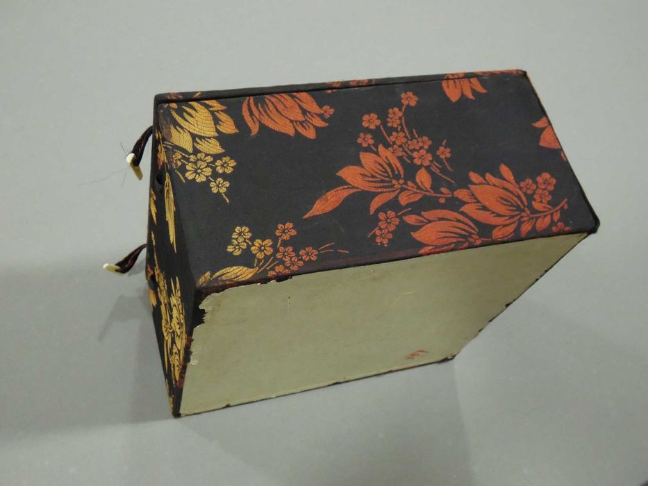 Caixa Japonesa forrada a tecido