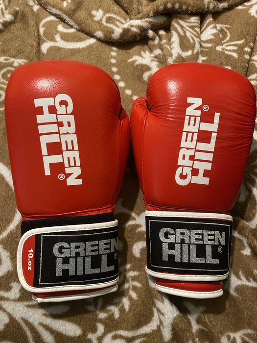 Боксерские перчатки Green Hill Knock, 10 унций (оригинал)