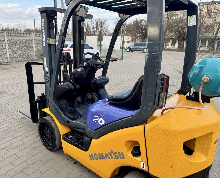 Навантажувач Komatsu FG-20 Погрузчик