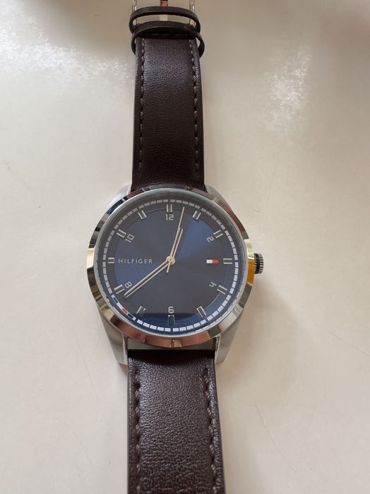 relógio- TommyHilfiger