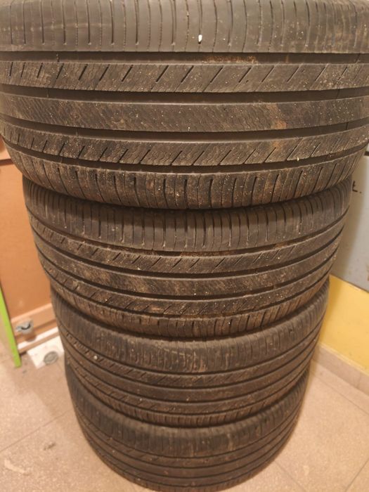 Opony wielosezonowe 21" 264/40 4szt