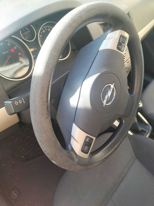 Opel Astra 1.6 – 2007 | Nacional | 83.000 km