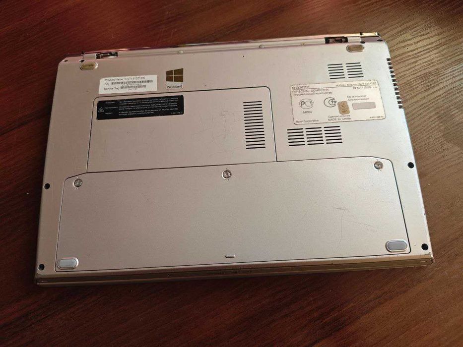 Ноутбук Sony VAIO SVT131A11V / i7 / 8GB / SSD / Windows 10 / 13.3"
