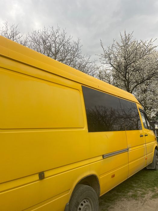 Бус Mercedes Sprinter
