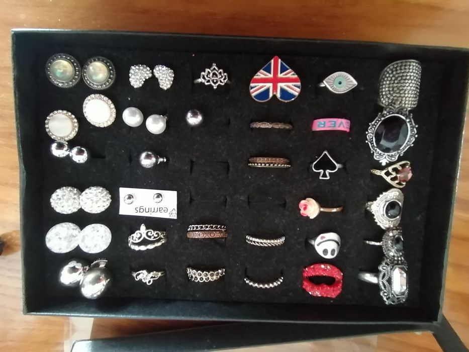 Brincos aneis colares