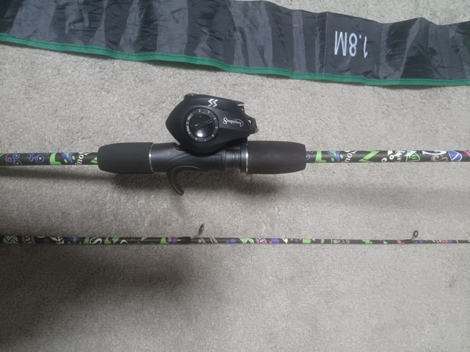 Cana pesca com carreto