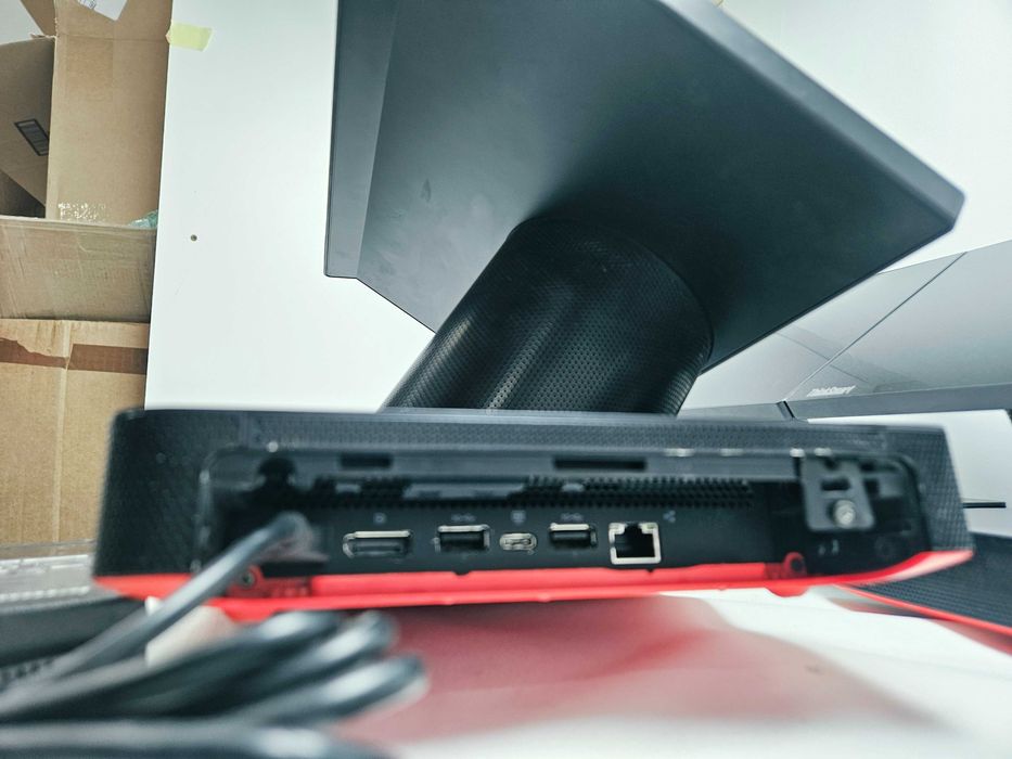 Lenovo ThinkSmart Hub сенсорний моноблок 10.1"/i5-8365U/8Gb/128Gb
