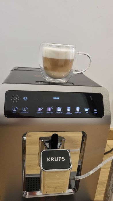Ekspers KRUPS EA89* po serwisie, ma tylko 4413 cykli