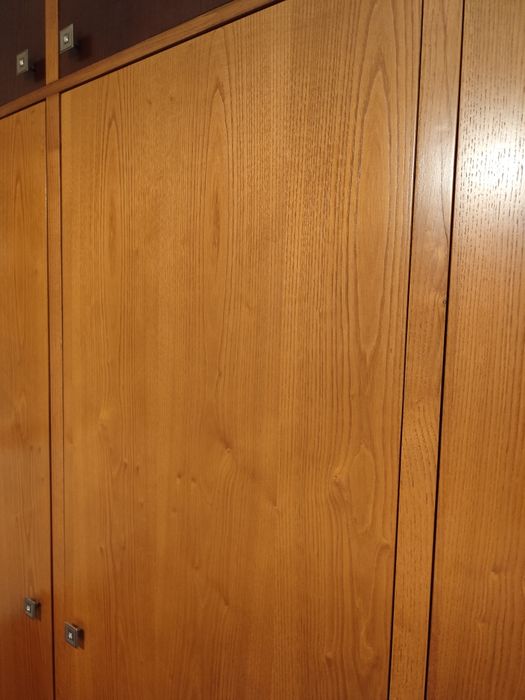 Armário/closet em madeira