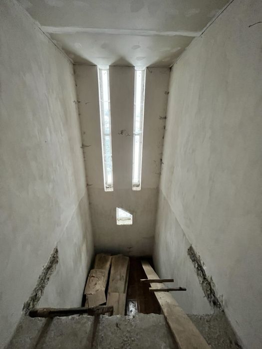 Продаж будинку з частковим ремонтом Львівська область