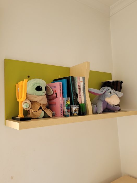 Conjunto Mobília Jovem (Cama, Prateleiras, Secretária, Cómodas)