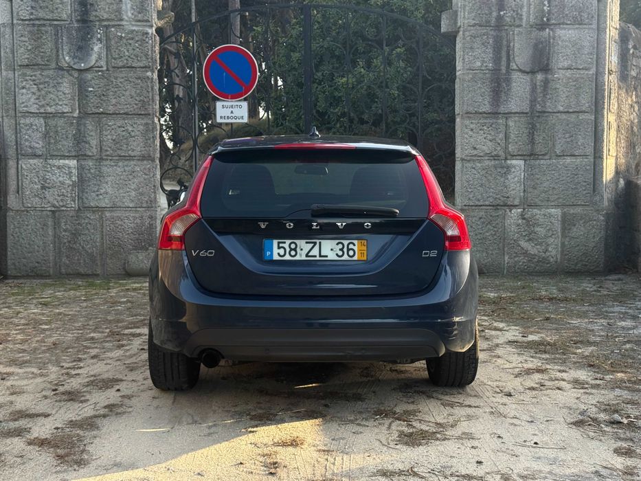 Volvo V60 1.6D Geartronic (auto)