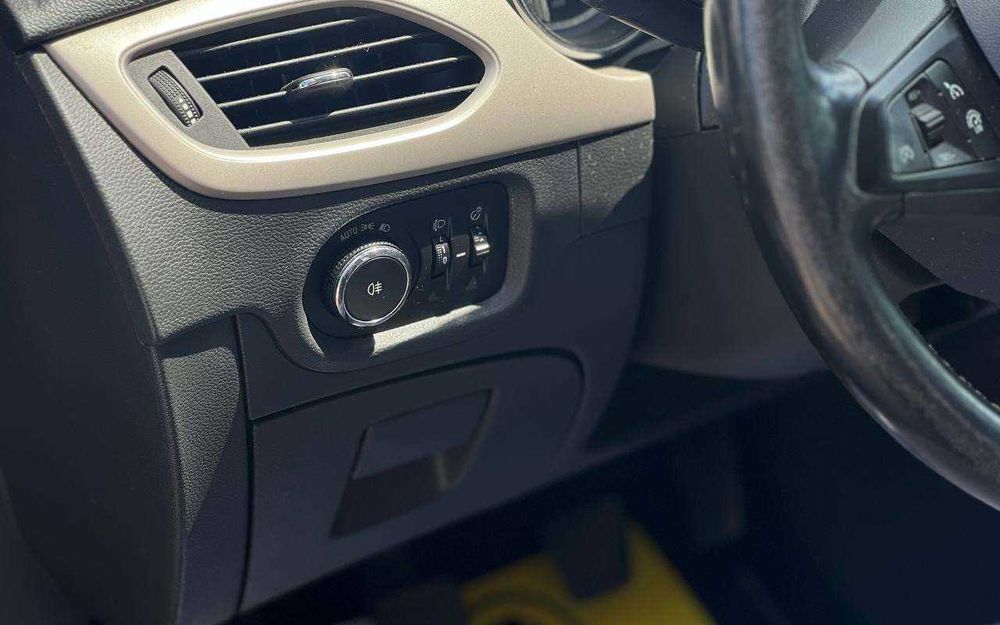 Opel Astra 2016 року