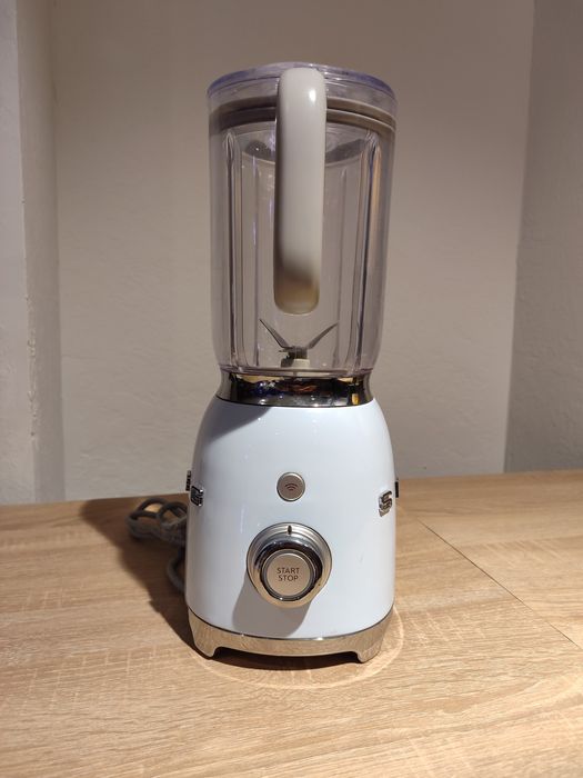 Блендер Smeg BLF03WHEU