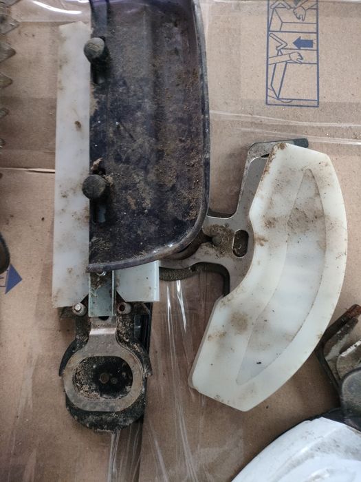 Nożyce akumulatorowe Makita MU 165d