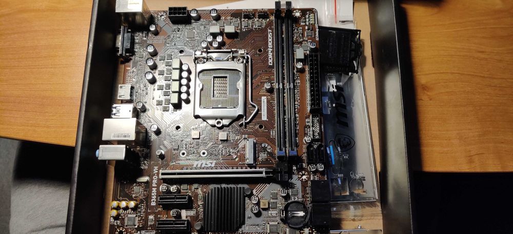 Intel Core i5-9400F LGA1151 + chłodzenie Spartan Pro HE924