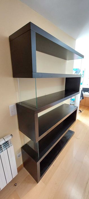 Móvel estante preto