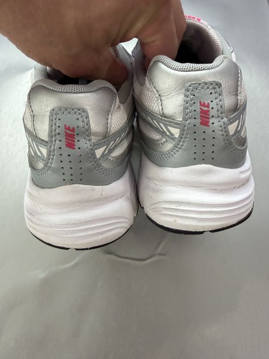 Кроссовки Nike Initiator Metallic