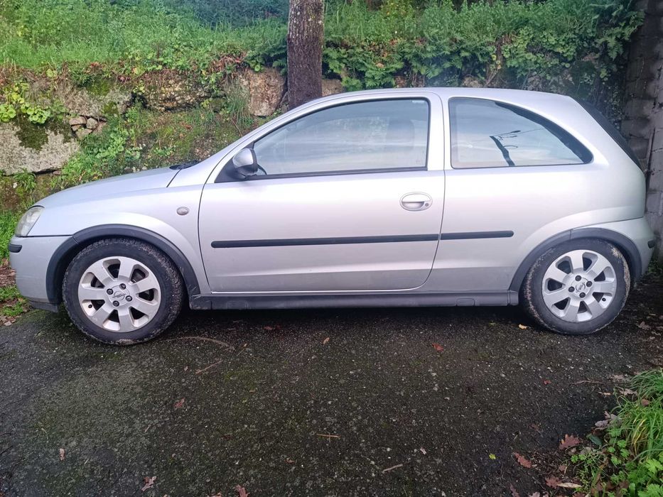 Carro Opel corsa c