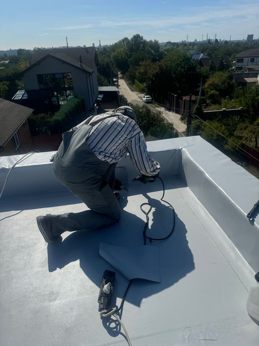 Монтаж ПВХ мембраны кровельные работы и гидроизоляция