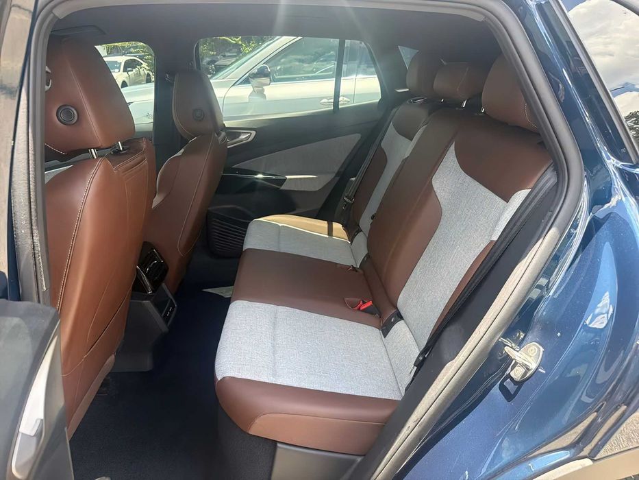 Volkswagen ID.4 Pro      2023