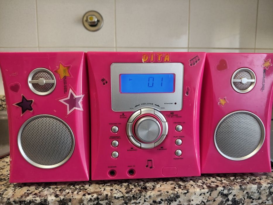 Rádio com CD de criança